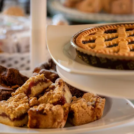 Oda ve Kahvaltı Mery