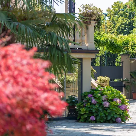 فندق مبيت وإفطار Mery 4*