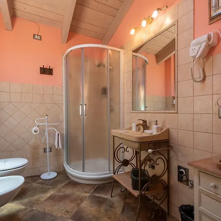 Mery 4* كاسال مونفيراتو