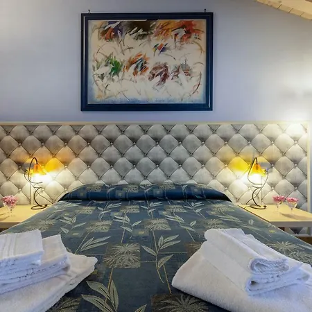 فندق مبيت وإفطار Mery 4*