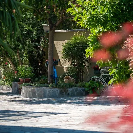 Mery Bed and breakfast 4*