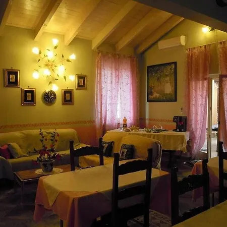 Mery Oda ve Kahvaltı